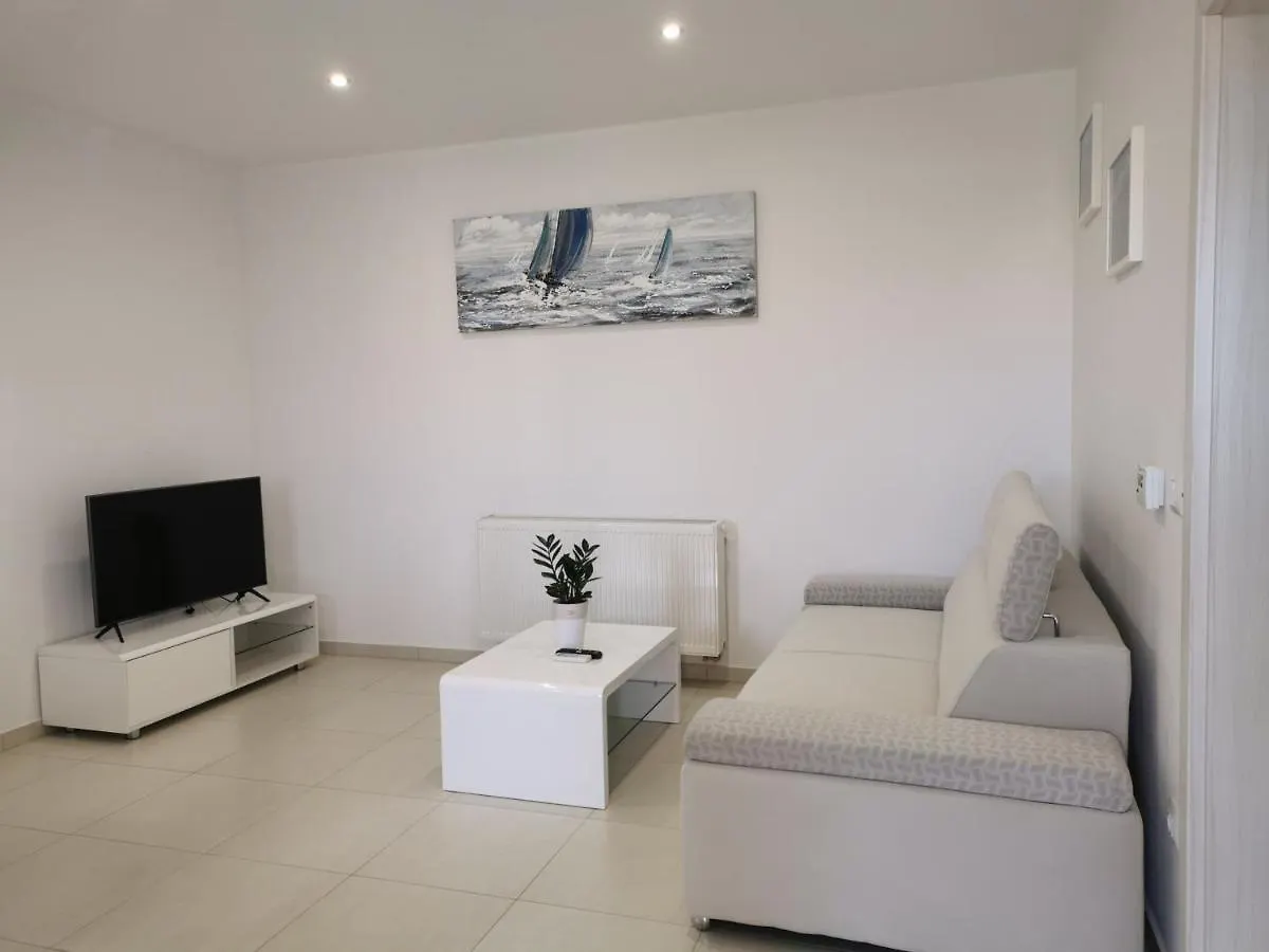 Apartment David Funtana